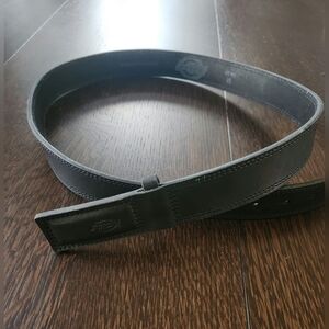 Dickies Men's Black Leather Belt Medium 34-36 Excellent Condition NWOT $13